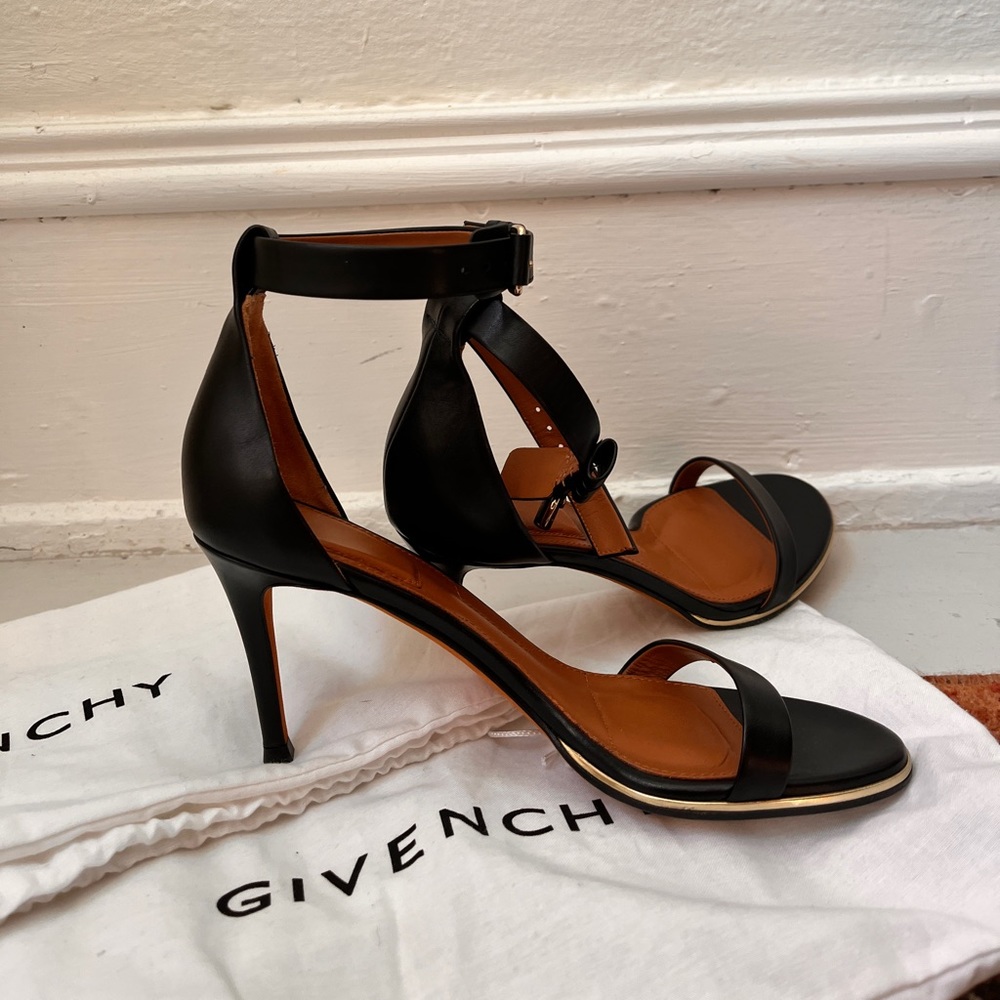 Givenchy Leather Ankle Strap Sandals Black 37 7